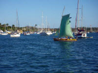 Centenas de veleiros participando da regata SSA- Itaparica; dezembro 2008