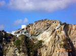 Veja bem! Existem algumas janelas na pedra... Isola di Ponza, ITaly