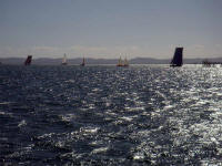 Regata passando por Itaparica