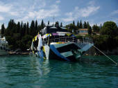 Encontrei esse trem, quer dizer essa lancha em Gouvia, ilha de Corfu/ GR, agora mesmo 27 de julho, 2008