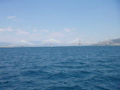 Ponte que liga o Peloponeso ao continente, entre os golfos e Patras e Korinthos, agosto 2008