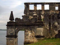 Ruinas do Convento de So Francisco do Paraguau, primavera de 2008
