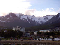 as montanhas eternamente nevadas do ushuaia