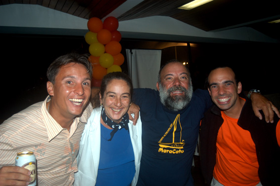 05RJ03.jpg - Na festa de abertura com os amigos Abel do Galileo e Fabio do Planckton