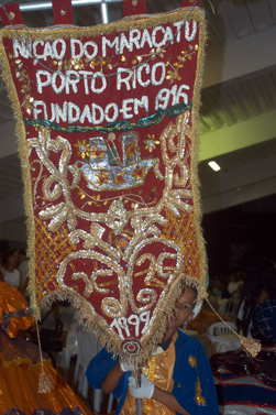 38Refeno2.jpg - Na festa de abertura da regata, antes do jantar, teve apresentao do Maracatu