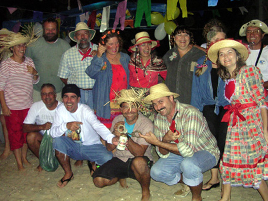 DSCN1101.jpg - São João de 2004: A turma do Arraiá do Cantagalo